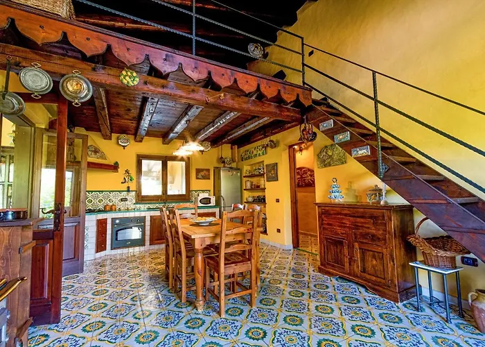 Fratantoni Piana - Privata Con Accesso Diretto Caronia Marina