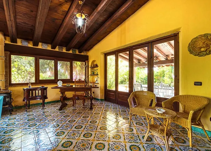 Fratantoni Piana - Privata Con Accesso Diretto * Caronia Marina